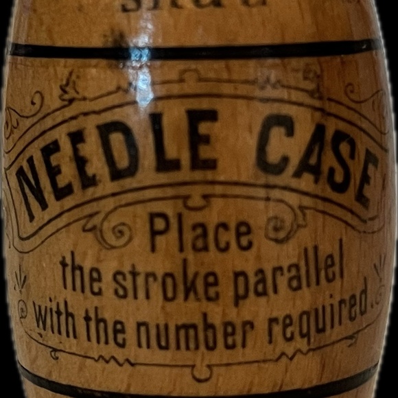 Antique Wooden Sewing Needle Barrel Case, Patented, Chicago World's Fair - Picture 9 of 9